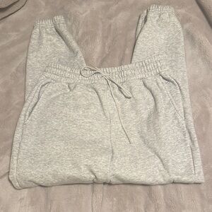 Fabletics || Go-To Fleece Joggers (M)